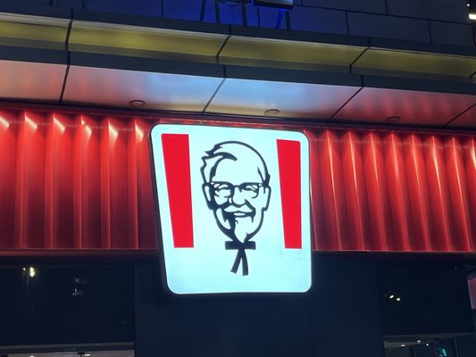 Настройка 3D-письменного знака LED акриловой рекламной световой коробки для наружной дисплейной доски