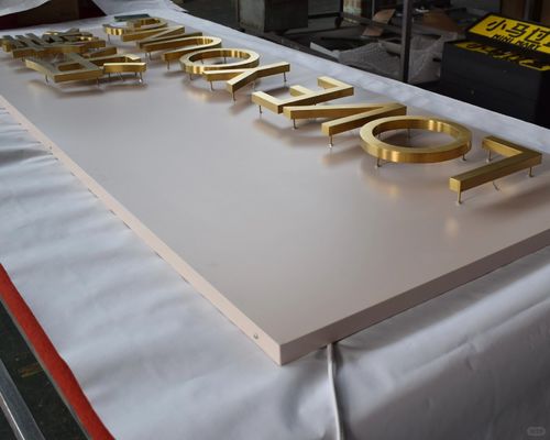 Наружные 3D светодиодные рекламные щиты и вывески Нержавеющий металл подсветка Светлые буквы