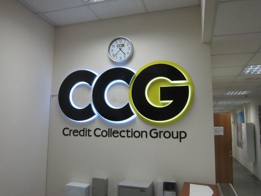 Стенные светодиодные буквы светодиодный освещенный знак для коммерческой вывески в помещениях