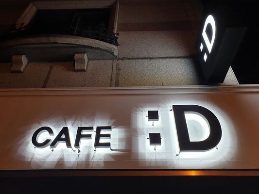 Специальное лазерное резка 3D металлических стен логотипа буквы для светодиодного подсветки нержавеющей стали знак